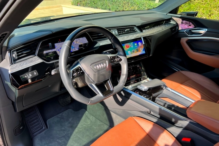 Audi e-tron, год 2020, цвет Black-Electric, пробег 26,000 km, фото 3975