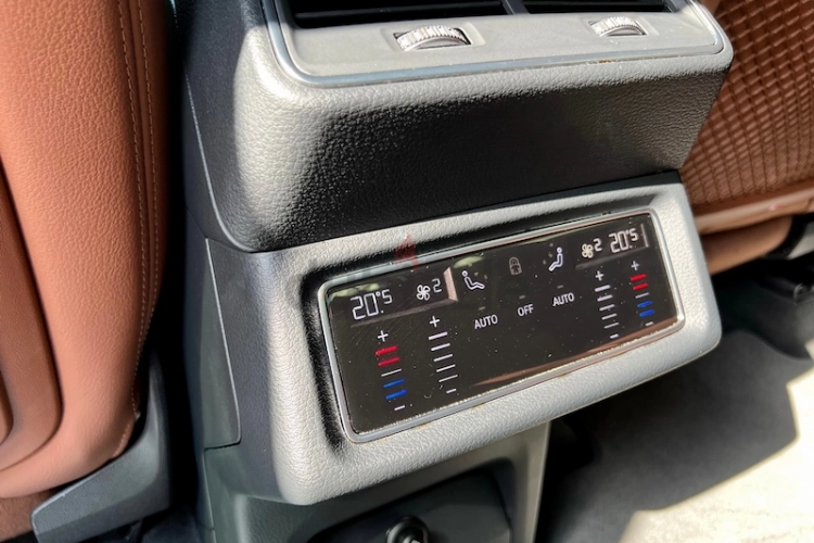 Audi e-tron, год 2020, цвет Black-Electric, пробег 26,000 km, фото 3980