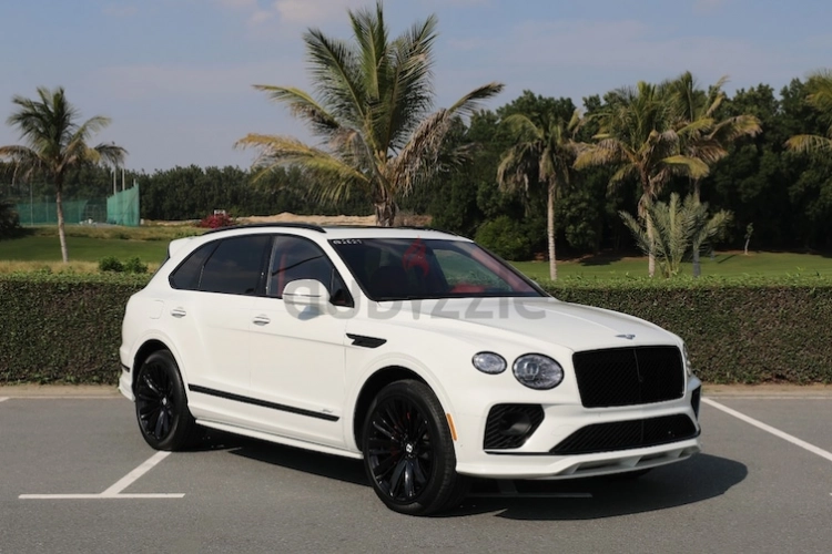 Bentley Bentayga, год 2022, цвет White-Gasoline, пробег 112 km, фото 1755