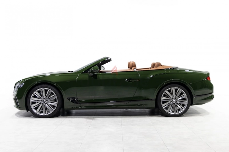 Bentley Continental, год 2022, цвет Green-Gasoline, пробег 2,979 km, фото 1314