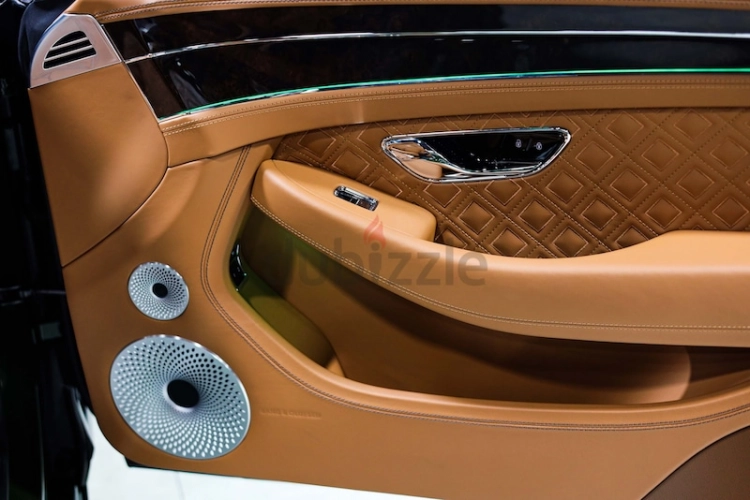 Bentley Continental, год 2022, цвет Green-Gasoline, пробег 2,979 km, фото 1317