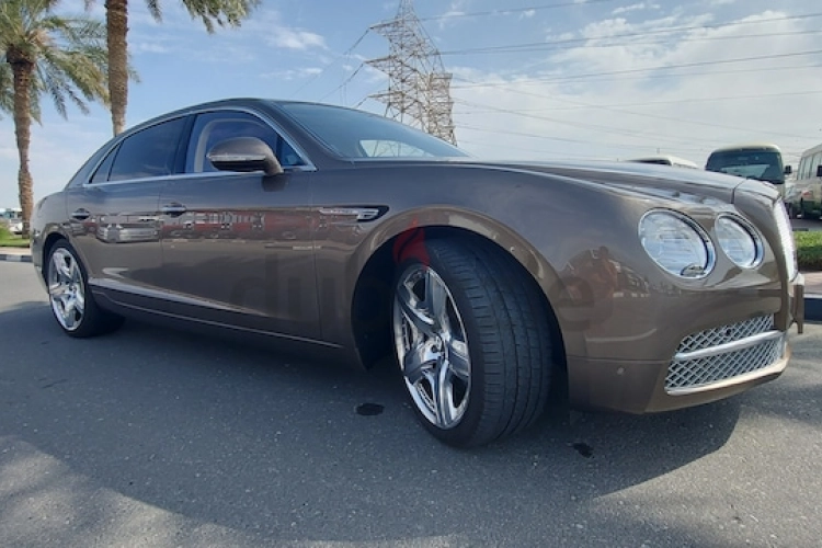 Bentley Continental Flying Spur, год 2014, цвет White-Gasoline, пробег 40,000 km, фото 4757