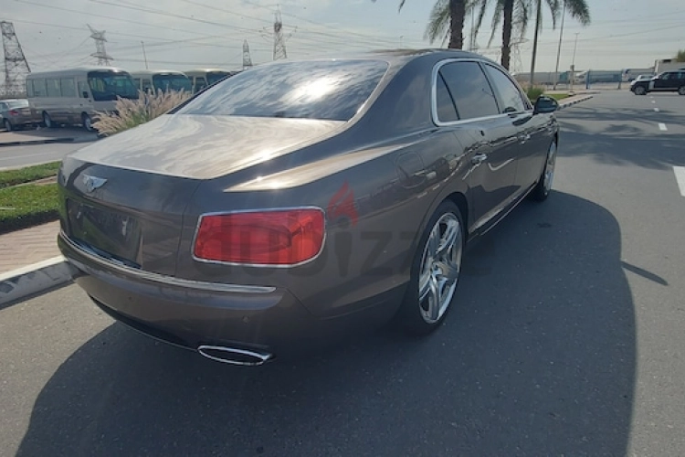 Bentley Continental Flying Spur, год 2014, цвет White-Gasoline, пробег 40,000 km, фото 4763