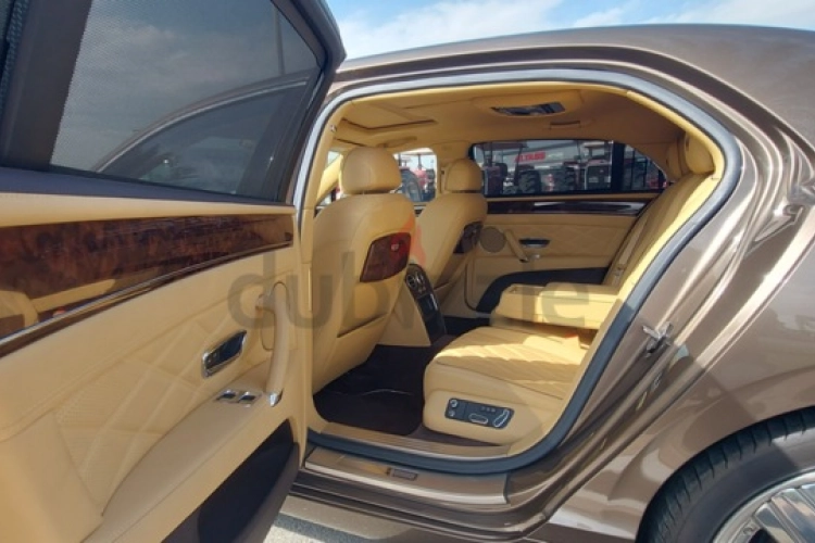Bentley Continental Flying Spur, год 2014, цвет White-Gasoline, пробег 40,000 km, фото 4768