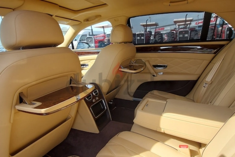 Bentley Continental Flying Spur, год 2014, цвет White-Gasoline, пробег 40,000 km, фото 4771