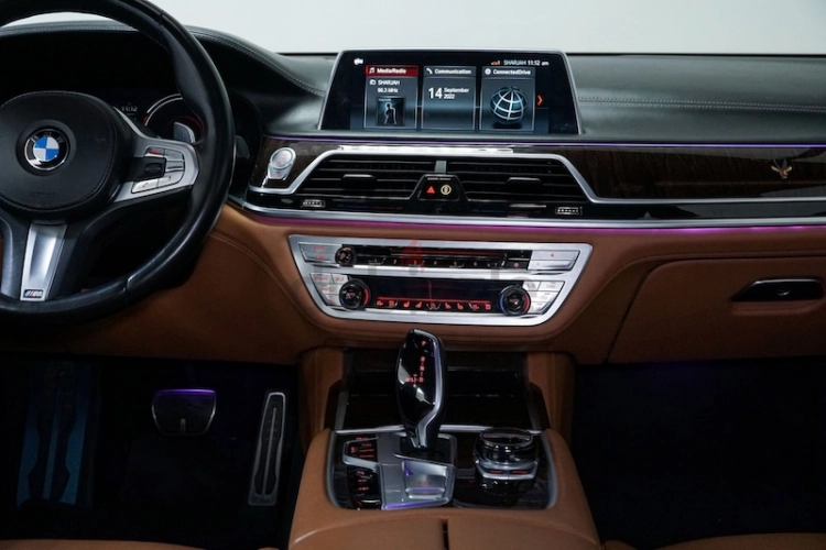 BMW 7-Series, год 2018, цвет Grey-Gasoline, пробег 90,116 km, фото 365