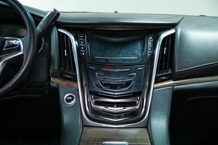 Cadillac Escalade, год 2018, цвет Black-Gasoline, пробег 139,000 km, фото 358