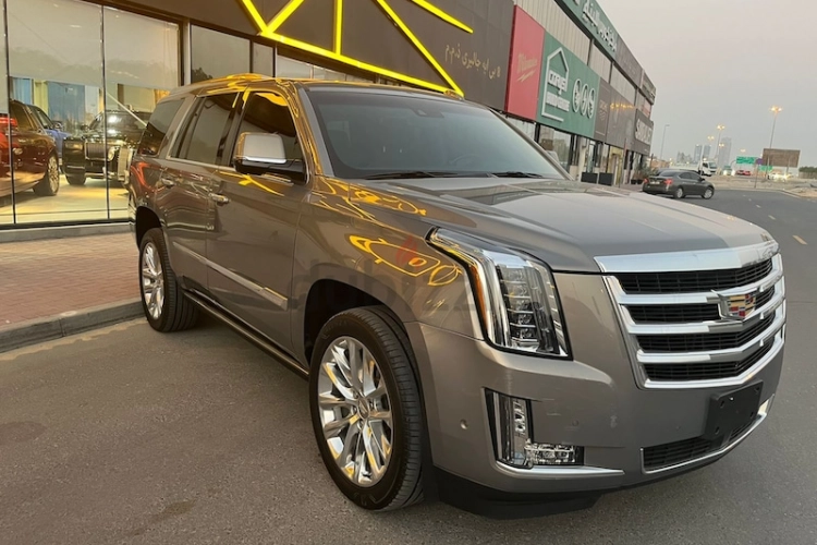 Cadillac Escalade, год 2018, цвет Brown-Gasoline, пробег 72,000 km, фото 2202