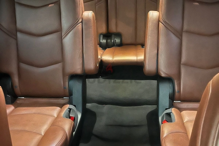 Cadillac Escalade, год 2018, цвет Brown-Gasoline, пробег 72,000 km, фото 2208