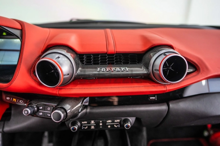 Ferrari 812 Superfast, год 2019, цвет Red-Gasoline, пробег 12,000 km, фото 3104
