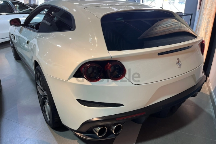 Ferrari GTC4 Lusso, год 2018, цвет White-Gasoline, пробег 21,000 km, фото 2138