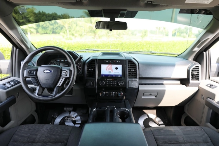 Ford F-Series Pickup, год 2019, цвет Silver-Gasoline, пробег 19,226 km, фото 1699