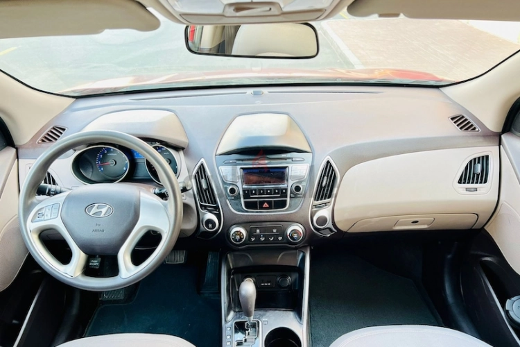 Hyundai Tucson, год 2014, цвет Red-Gasoline, пробег 146,000 km, фото 2982