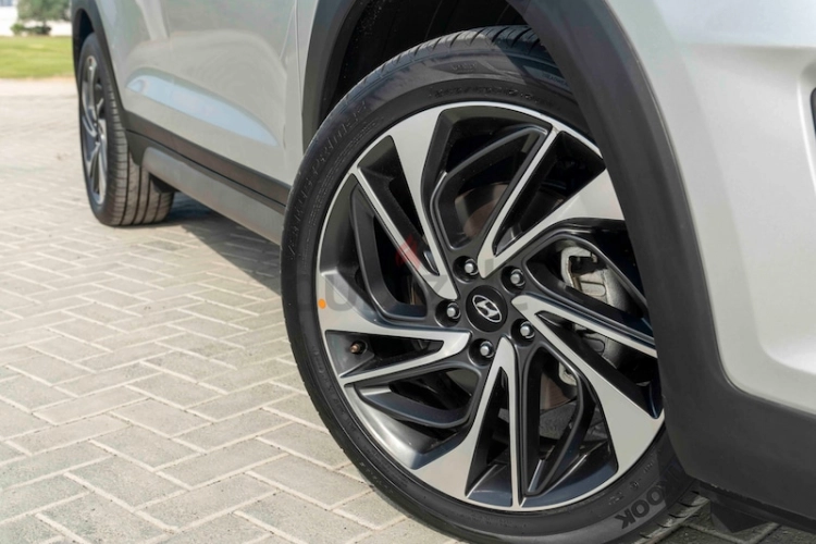 Hyundai Tucson, год 2019, цвет Grey-Gasoline, пробег 57,000 km, фото 5061