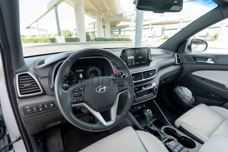 Hyundai Tucson, год 2019, цвет Grey-Gasoline, пробег 57,000 km, фото 5064