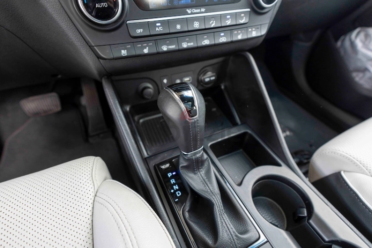 Hyundai Tucson, год 2019, цвет Grey-Gasoline, пробег 57,000 km, фото 5069