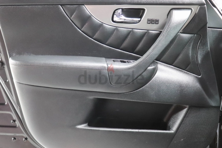Infiniti QX70, год 2016, цвет Brown-Gasoline, пробег 117,000 km, фото 4889