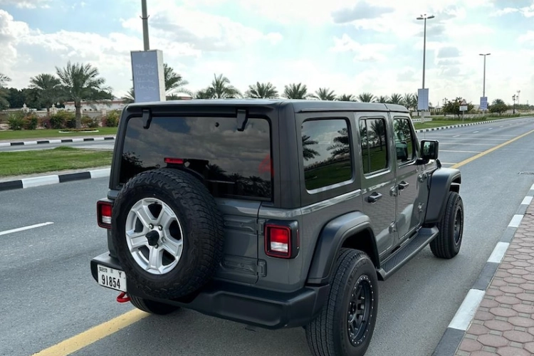 Jeep Wrangler Unlimited, год 2020, цвет Grey-Gasoline, пробег 5,600 km, фото 400