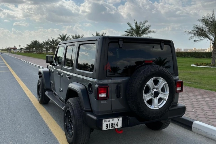 Jeep Wrangler Unlimited, год 2020, цвет Grey-Gasoline, пробег 5,600 km, фото 407