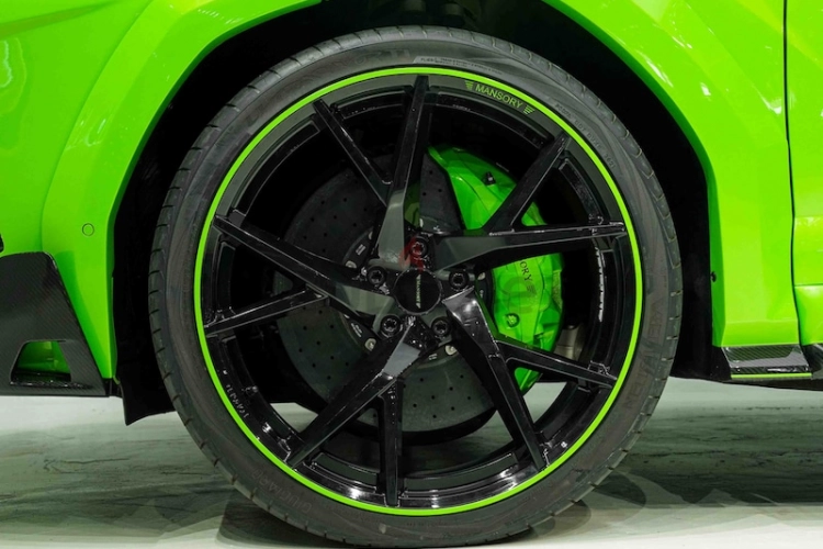 Lamborghini Urus, год 2021, цвет Green-Gasoline, пробег 0 km, фото 2505