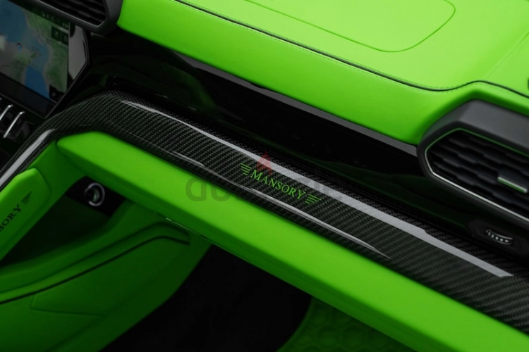 Lamborghini Urus, год 2021, цвет Green-Gasoline, пробег 0 km, фото 2514