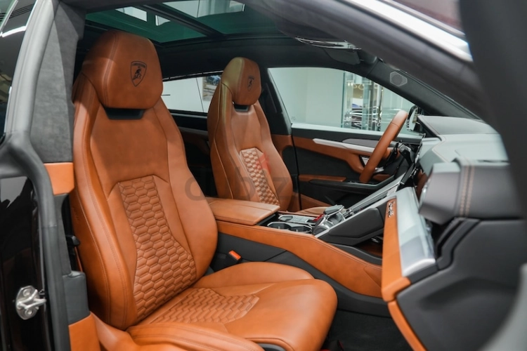 Lamborghini Urus, год 2022, цвет Burgundy-Gasoline, пробег 1,900 km, фото 1559