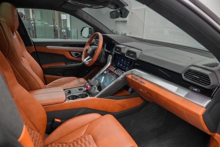 Lamborghini Urus, год 2022, цвет Burgundy-Gasoline, пробег 1,900 km, фото 1560