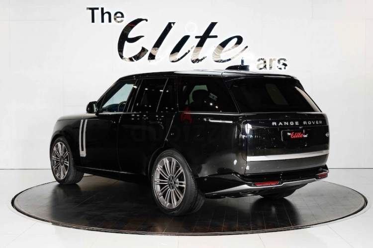 Land Rover Range Rover, год 2022, цвет Black-Gasoline, пробег 57 km, фото 3807