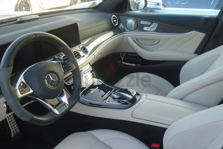 Mercedes-Benz E-Class, год 2018, цвет Red-Gasoline, пробег 23,000 km, фото 4853