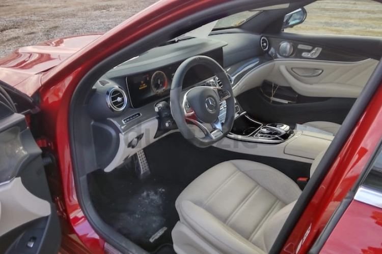 Mercedes-Benz E-Class, год 2018, цвет Red-Gasoline, пробег 23,000 km, фото 4854