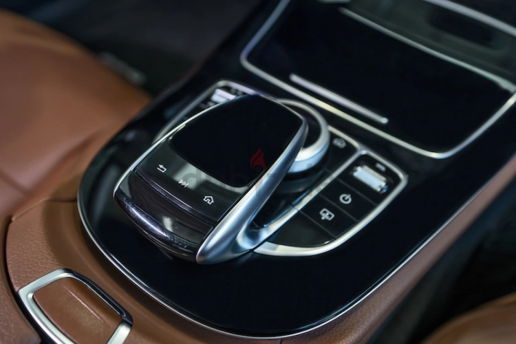 Mercedes-Benz E-Class, год 2020, цвет White-Gasoline, пробег 55,942 km, фото 657