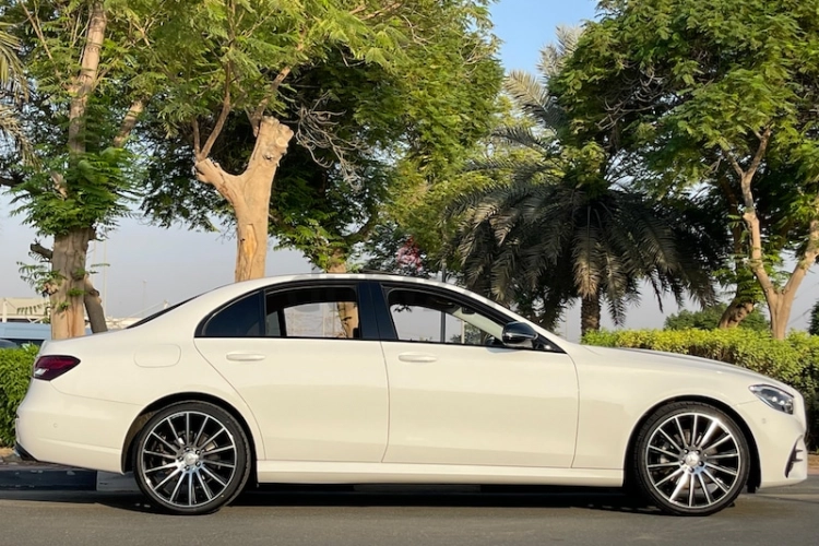 Mercedes-Benz E-Class, год 2022, цвет White-Gasoline, пробег 22,000 km, фото 1793