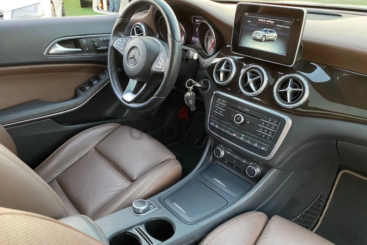 Mercedes-Benz GLA, год 2016, цвет White-Gasoline, пробег 129,000 km, фото 2309
