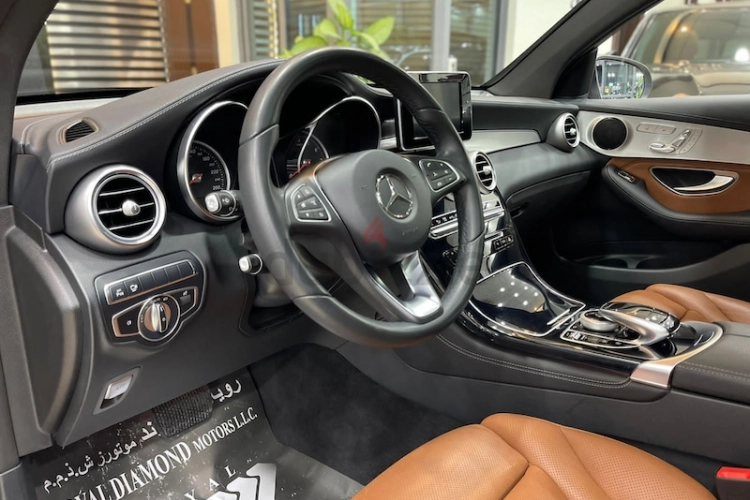Mercedes-Benz GLC, год 2017, цвет Black-Gasoline, пробег 105,000 km, фото 2037