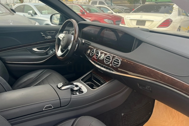 Mercedes-Benz S-Class, год 2018, цвет Black-Gasoline, пробег 36,000 km, фото 4841