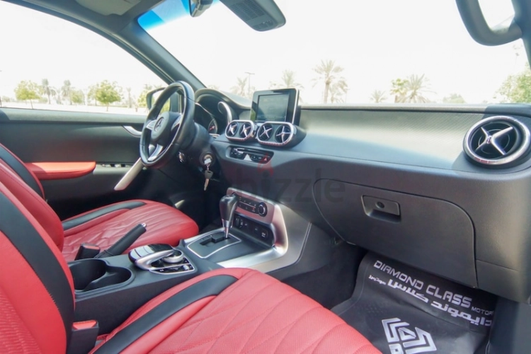 Mercedes-Benz X Class, год 2019, цвет Black-Gasoline, пробег 99,000 km, фото 862