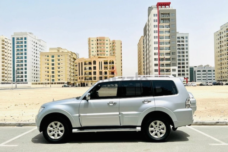 Mitsubishi Pajero, год 2011, цвет Silver-Gasoline, пробег 131,000 km, фото 3001