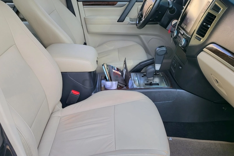 Mitsubishi Pajero, год 2017, цвет Black-Gasoline, пробег 29,000 km, фото 451