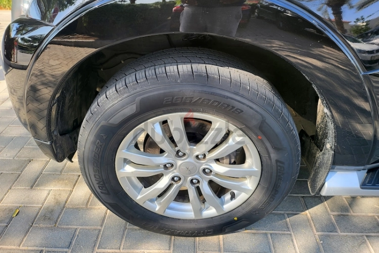Mitsubishi Pajero, год 2017, цвет Black-Gasoline, пробег 29,000 km, фото 455