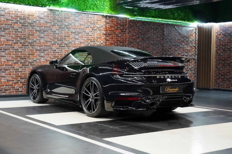 Porsche Carrera / 911, год 2023, цвет Black-Gasoline, пробег 31 km, фото 2560