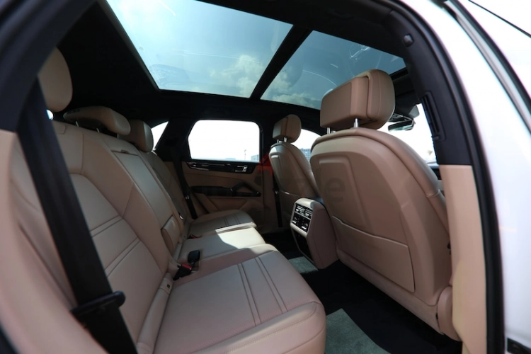 Porsche Cayenne, год 2018, цвет White-Gasoline, пробег 46,000 km, фото 4461