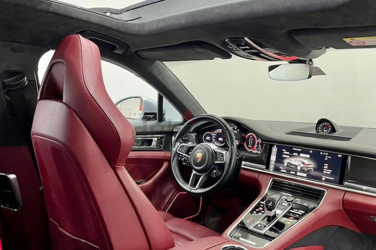 Porsche Panamera, год 2017, цвет Silver-Gasoline, пробег 69,777 km, фото 2769