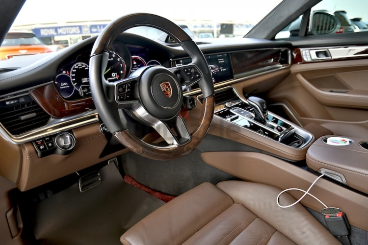 Porsche Panamera, год 2018, цвет White-Gasoline, пробег 23,280 km, фото 3860