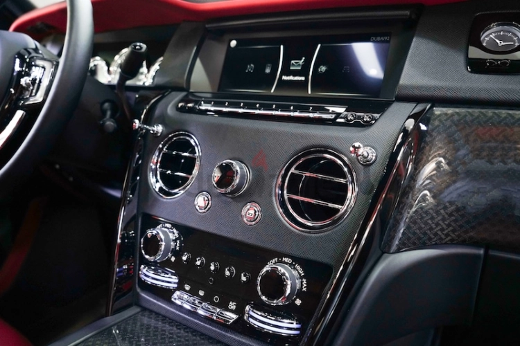 Rolls Royce Cullinan, год 2020, цвет Black-Gasoline, пробег 12,963 km, фото 4424