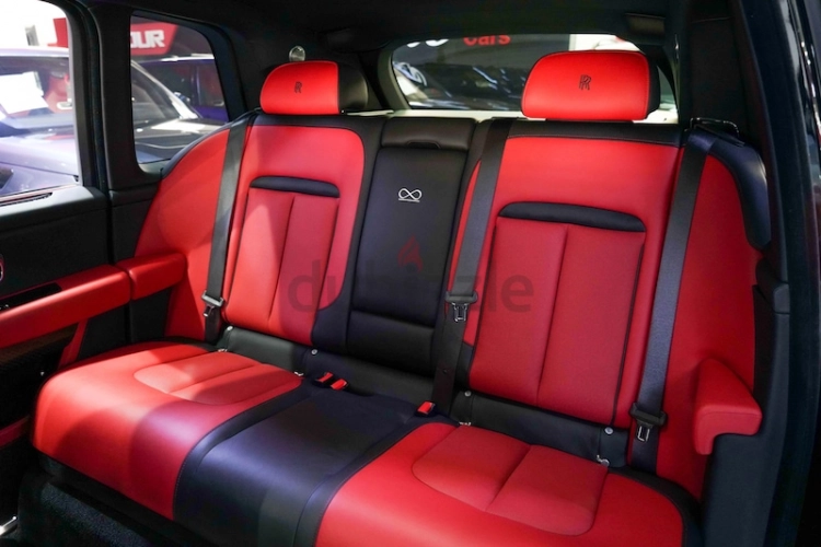 Rolls Royce Cullinan, год 2020, цвет Black-Gasoline, пробег 12,963 km, фото 4428