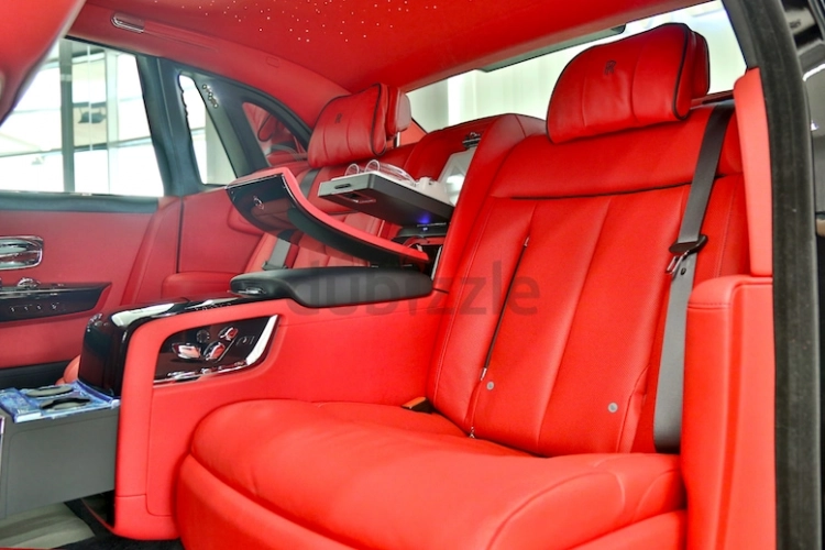 Rolls Royce Phantom, год 2022, цвет Black-Gasoline, пробег 12 km, фото 37