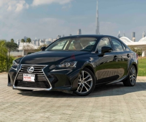 Lexus IS-Series, год 2017, цвет Black-Gasoline, пробег 93,000 km