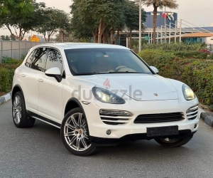 Porsche Cayenne, год 2013, цвет White-Gasoline, пробег 189,000 km
