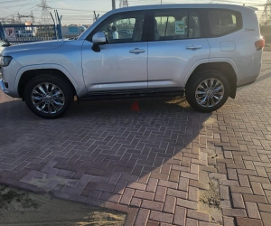 Toyota Land Cruiser, год 2022, цвет Silver-Gasoline, пробег 0 km