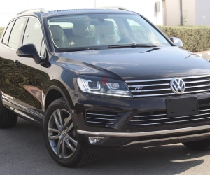 Volkswagen Touareg, год 2017, цвет Black-Gasoline, пробег 125,000 km